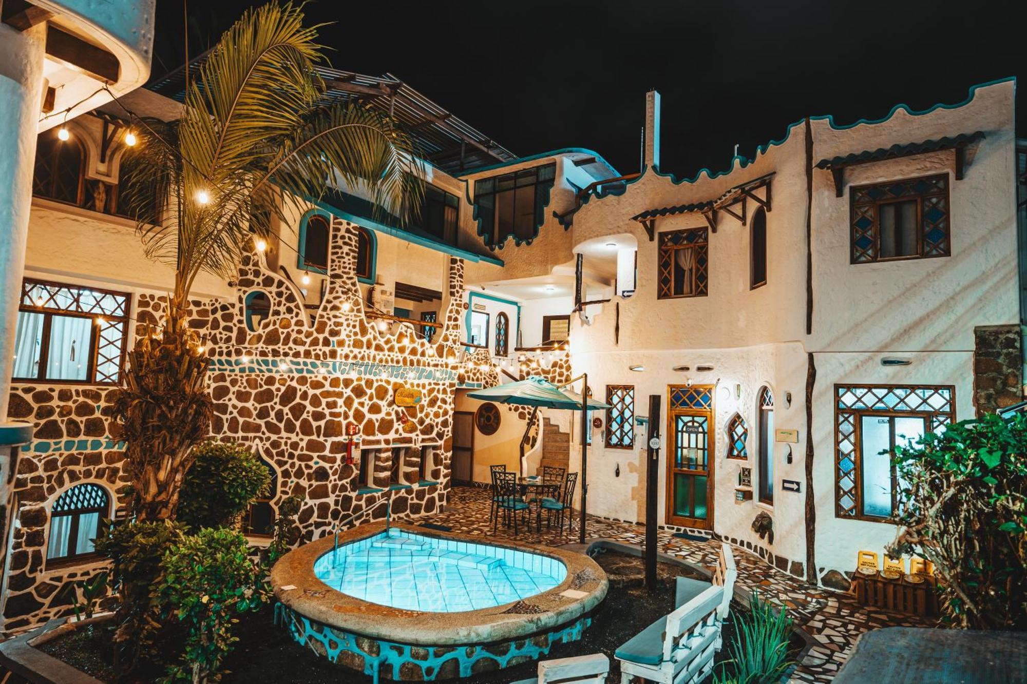 Maidith Galapagos Inn Puerto Ayora  Eksteriør bilde